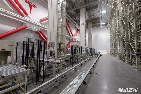 亲历特斯拉Gigafactory超级工厂开幕