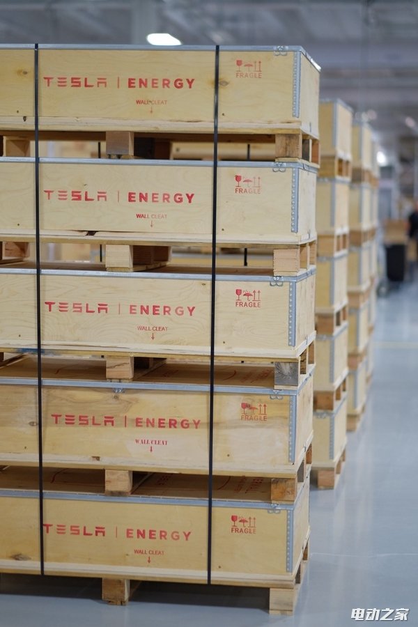 亲历特斯拉Gigafactory超级工厂开幕