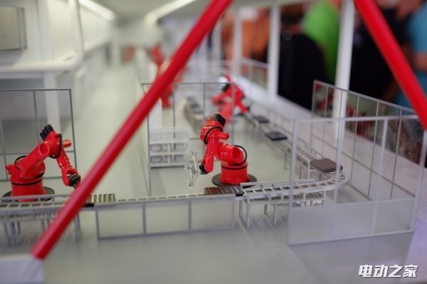 亲历特斯拉Gigafactory超级工厂开幕