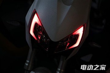 雅迪Z3详细体验 有高级感的智能电动车