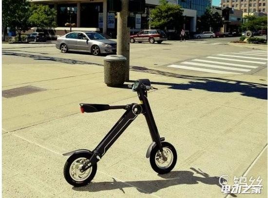 这款人字形折叠电动自行车很轻很贵 你买吗1 这款人字形折叠电动自行车很轻很贵 你买吗