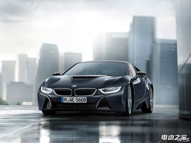 () i8 2016 Protonic Dark Silver Edition