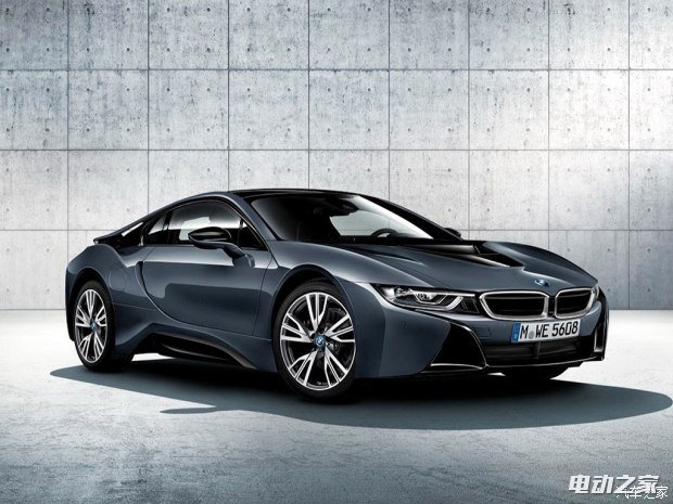 () i8 2016 Protonic Dark Silver Edition