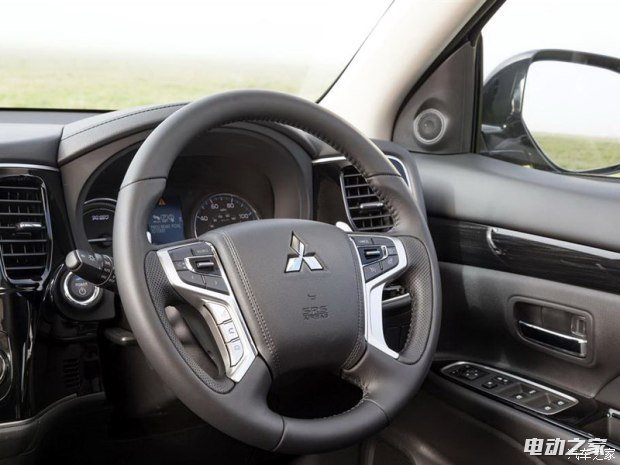 () ŷ() 2016 PHEV Juro