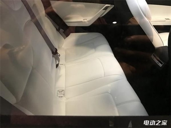 ¿˹Model 3ʵƬ۳ ؼ