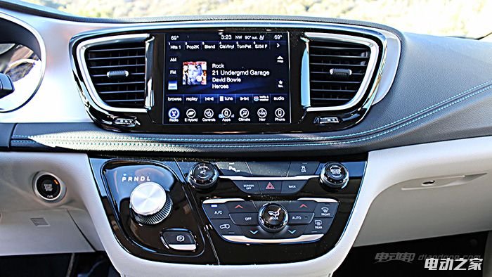 йһ̨춯MPV ˹Pacifica Hybird
