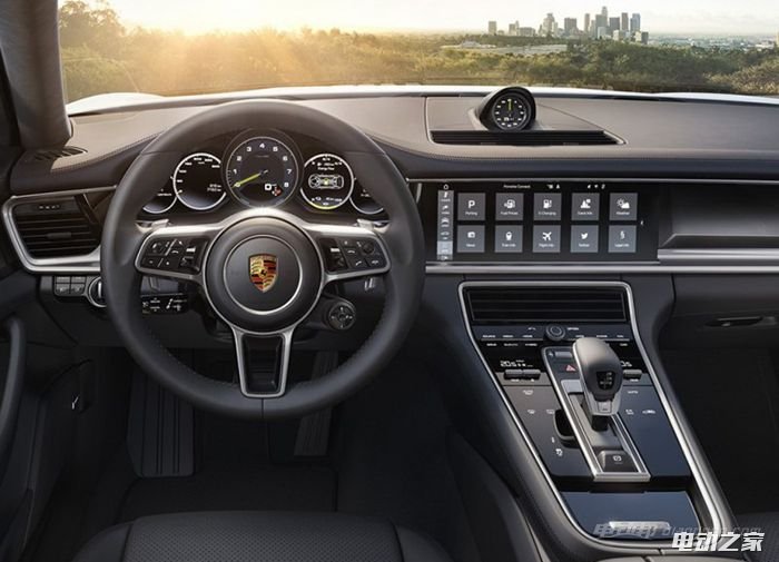 ʱPanamera 4E-Hybrid 129չ׷
