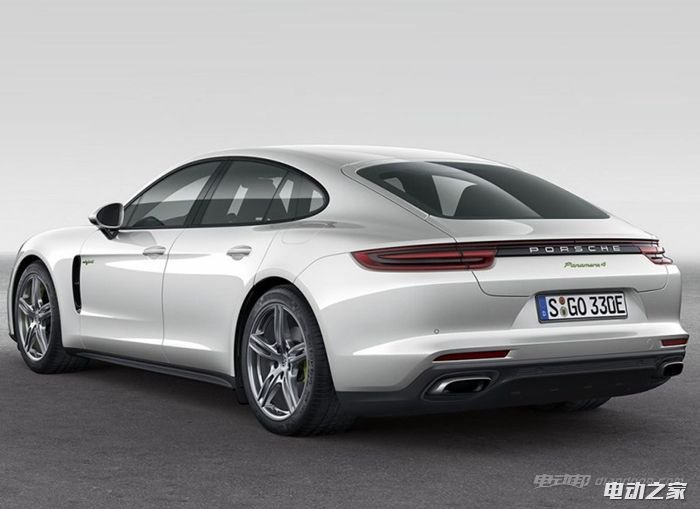 ʱPanamera 4E-Hybrid 129չ׷