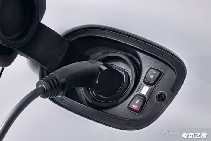 ʱPanamera 4E-Hybrid 129չ׷