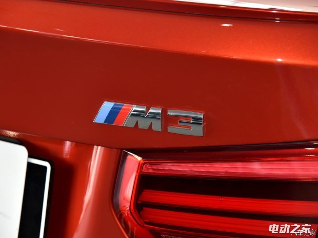 M M3 2016 M3Žγ