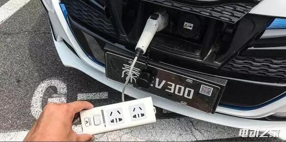 ǵ