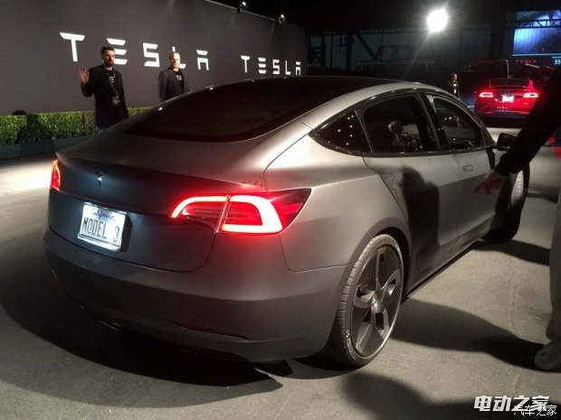 ˹Model 36 δܰ