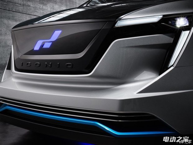 ICONIQ Motors ICONIQ Seven 2016 Concept