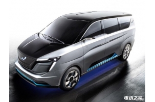 ICONIQ Seven 416׷ λ綯MPV