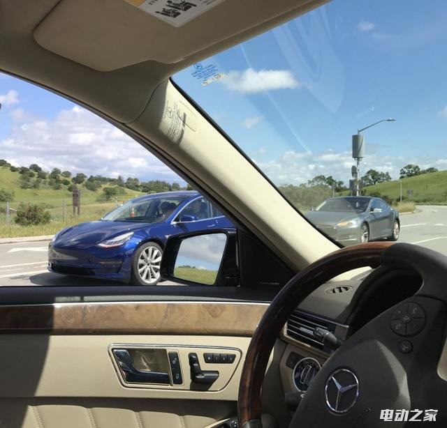 Model 3·ƵƬع⣺