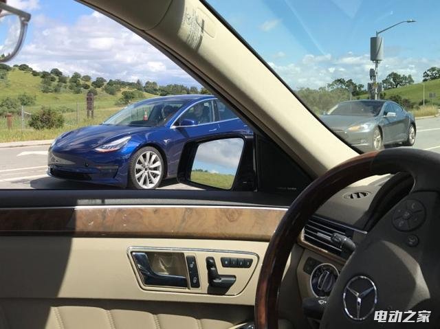 Model 3·ƵƬع⣺