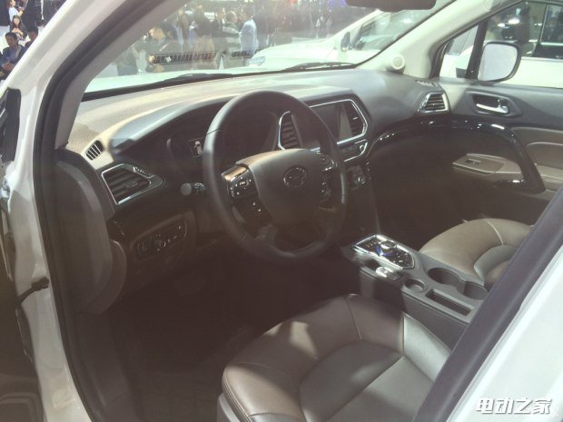 GS4 ϶ PHEV 6 ť