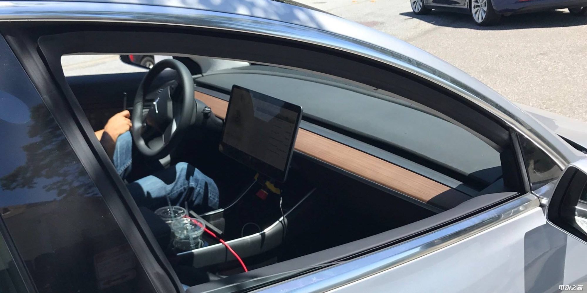 ˵ĵһ̨綯˹Model 3Ϣع