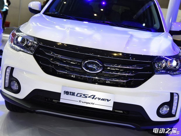 ó GS4Դ 2017 PHEV