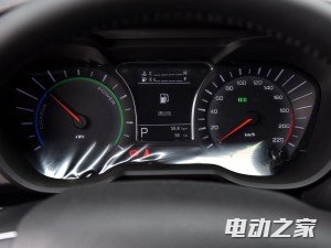 ó GS4Դ 2017 PHEV