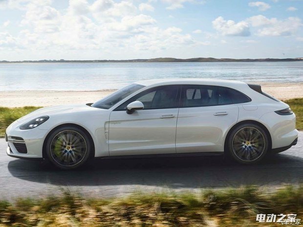 ʱ PanameraԴ 2017 Panamera Turbo S E-Hybrid Sport Turismo